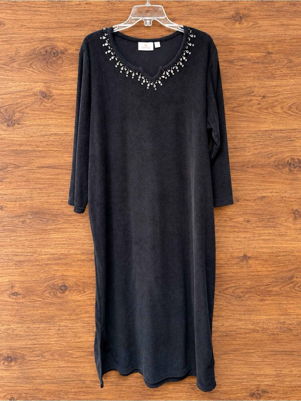 Quacker Factory Women’s XL Long Sleeved Gemstone Collared Black Sleep Dress